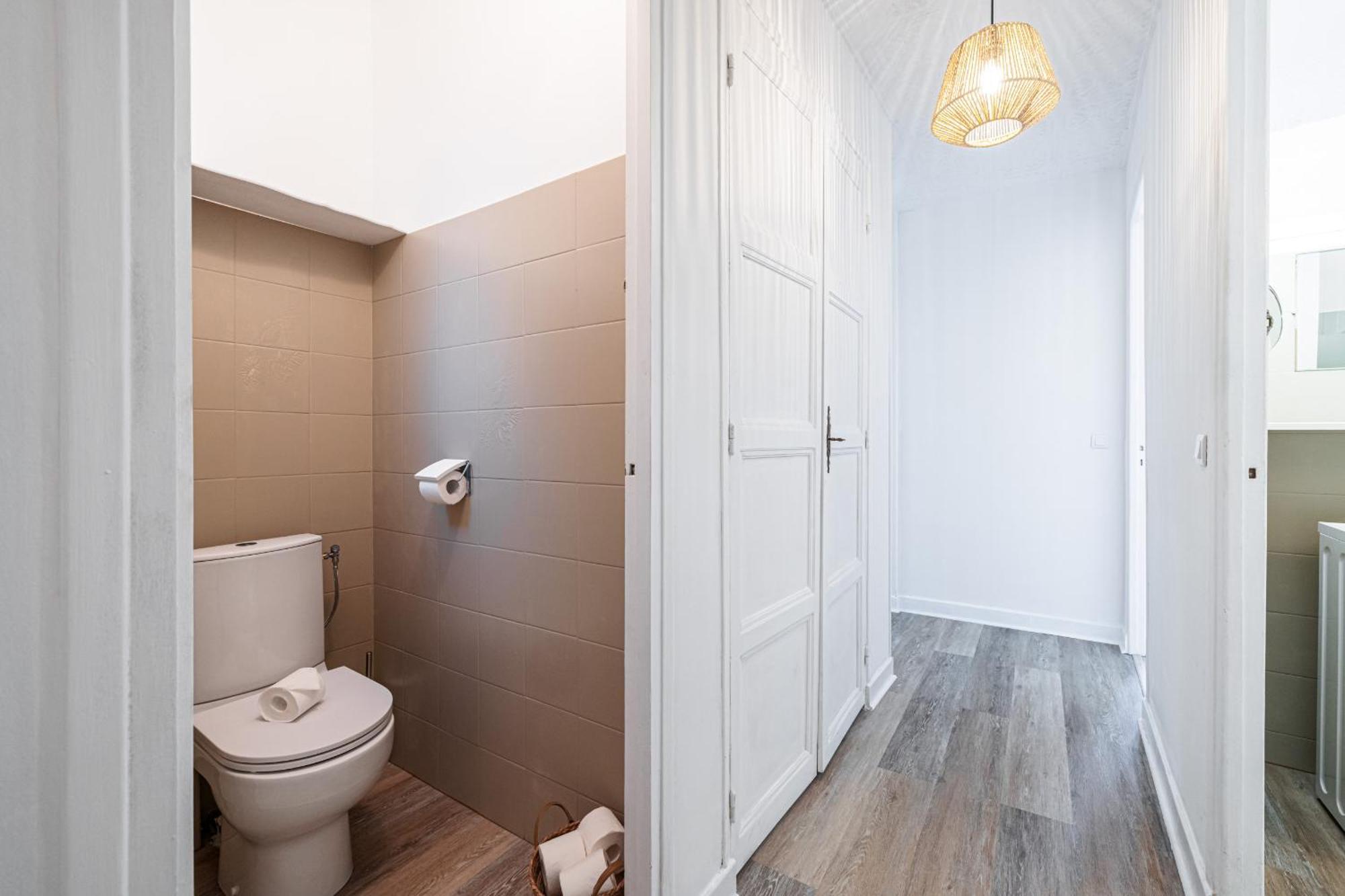 Large 2 Bdr & Garage * Nizza